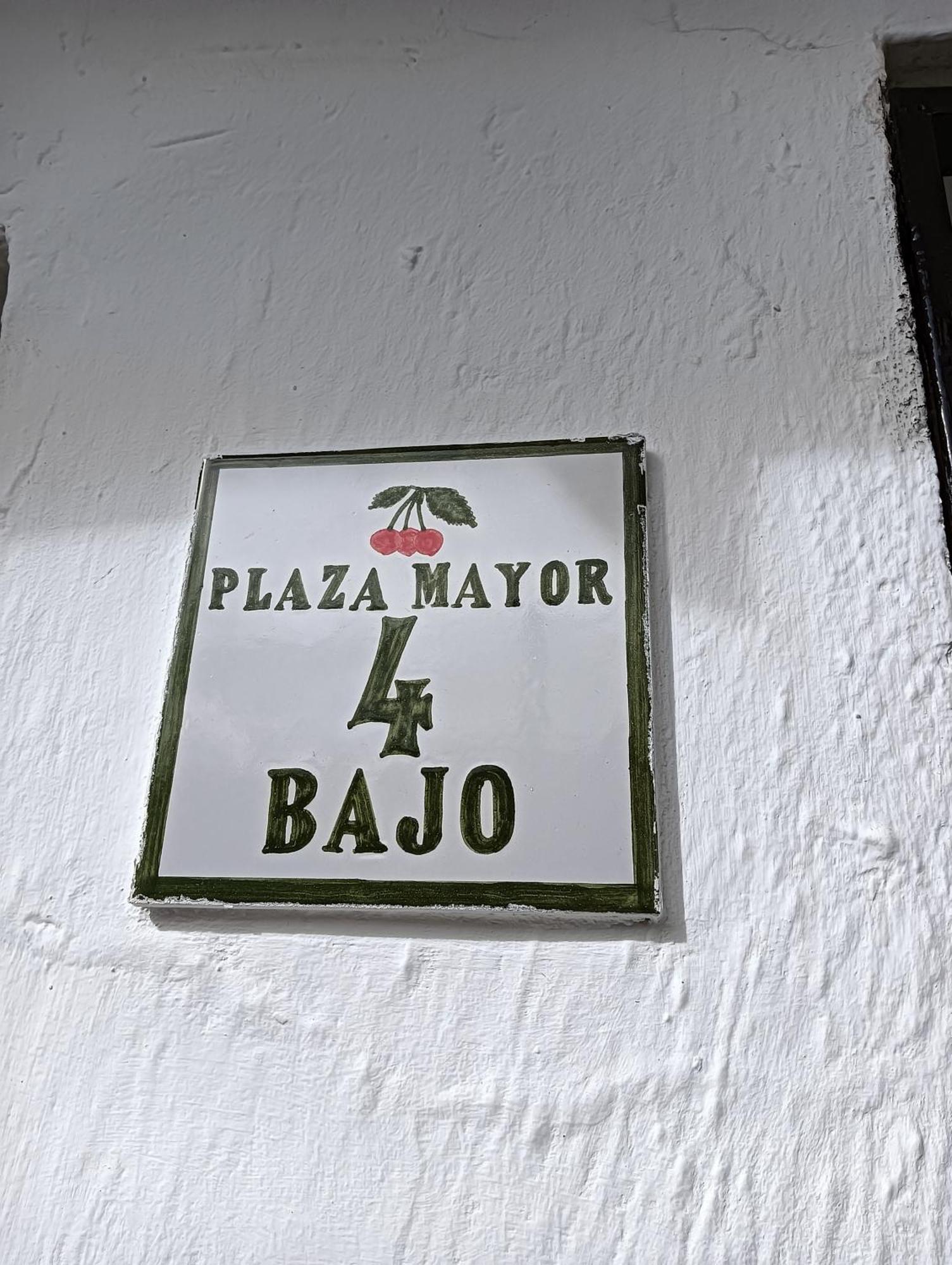 דירות גואחר-סיירה La Casa De La Plaza מראה חיצוני תמונה